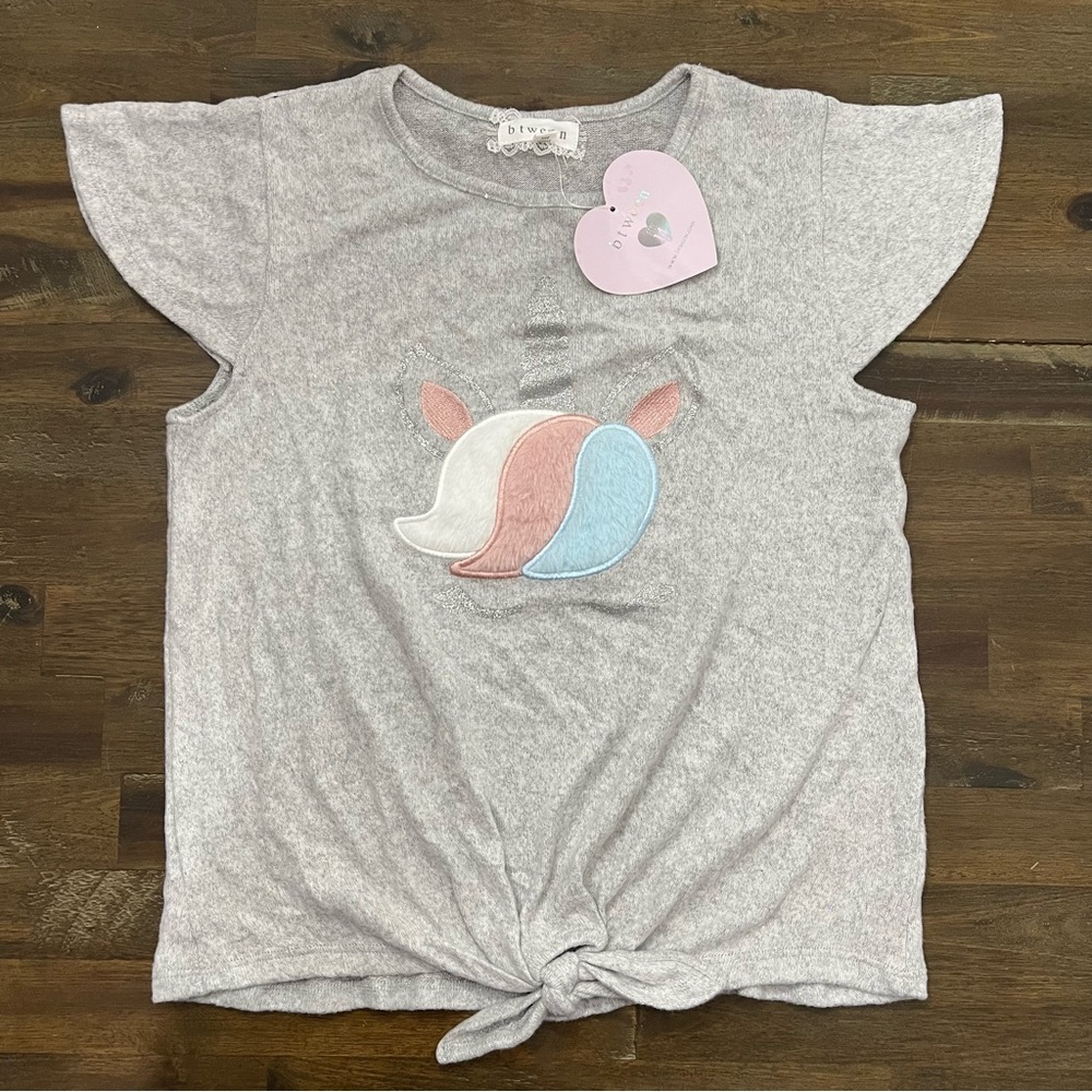 ✅ Btween unicorn soft and cozy gray girls tee shirt with knotted front